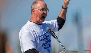 Fain delivers town hall speech, promises to fight for pensions in 2028