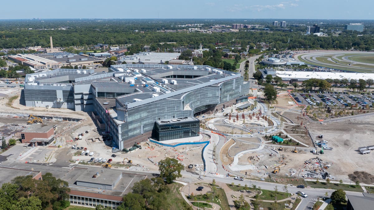 Ford to get new hometown HQ, Glass House to be demolished