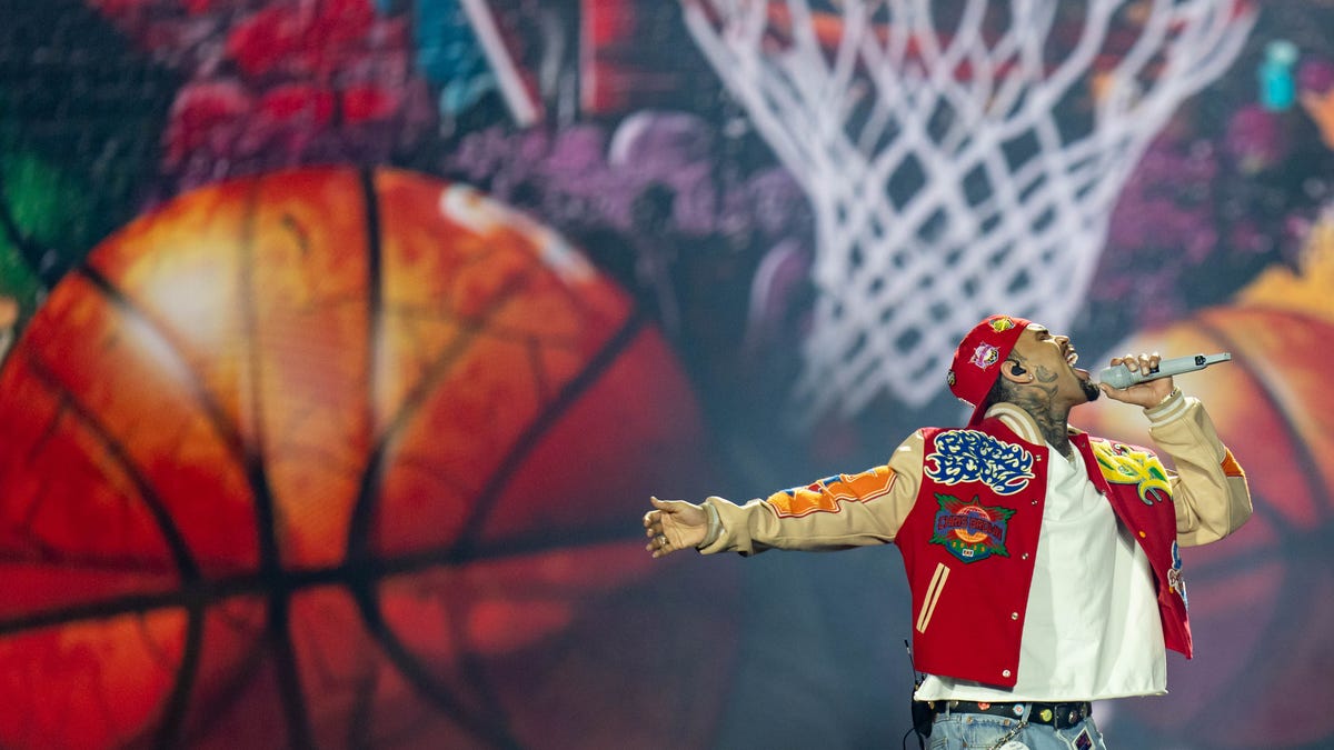 Chris Brown Breezy Bowl XX Tour drew a huge crowd in Phoenix