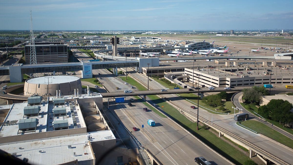 FAA slows Dallas flights after telecom outage hits air traffic control