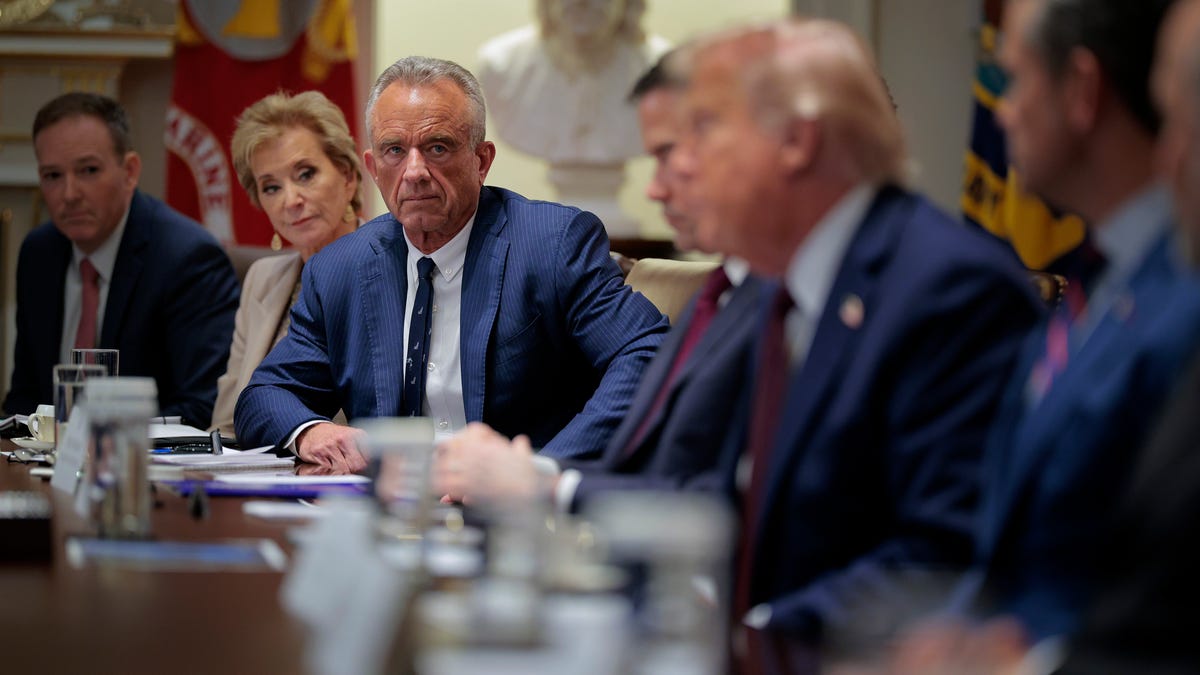 Trump blames Tylenol for autism, despite inconclusive evidence: recap