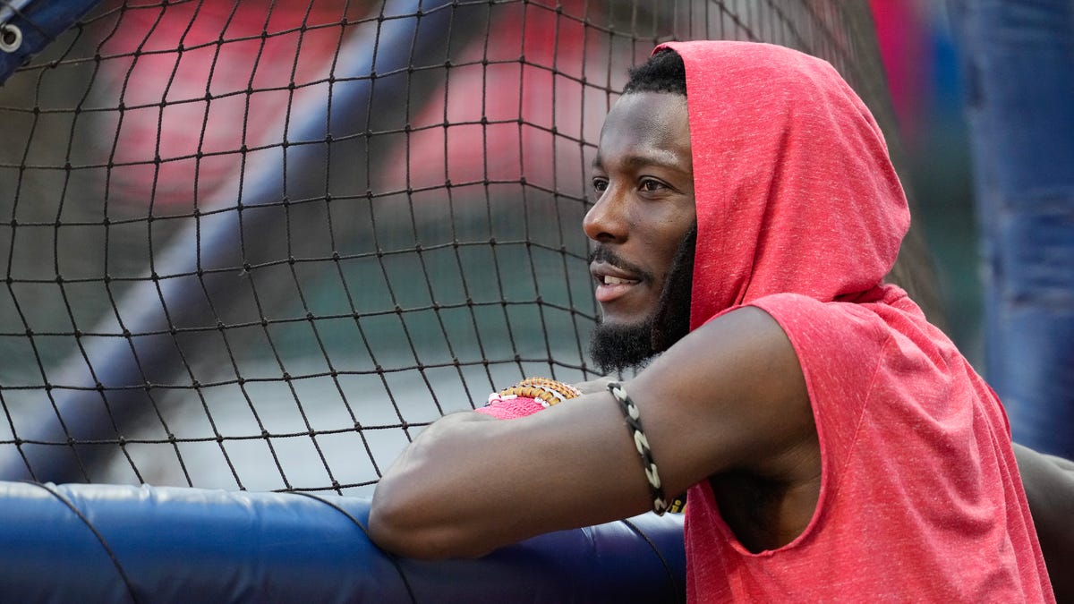 Elly De La Cruz needs days off, per Reds broadcaster Jeff Brantley