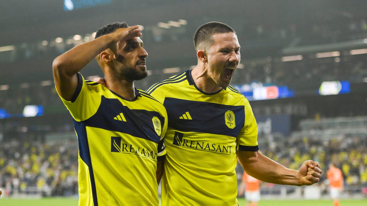 Already in playoffs, Nashville SC beats Houston Dynamo, ends 3-game MLS skid