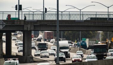Oakland gets $12M to pay people on parole to clean highways