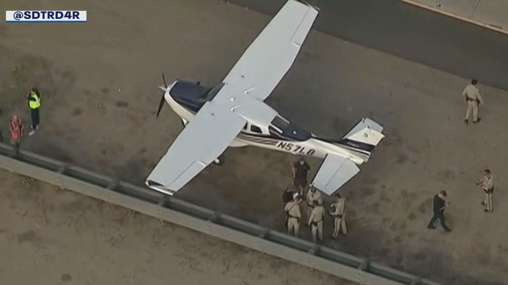 Plane lands safely on San Diego freeway