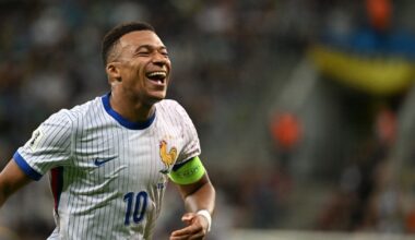 Mbappe levels up with Henry as France cruise past Ukraine in World Cup tie | Football News