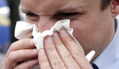 Red eyes, sore throat, headaches? Welcome to fall allergy season in Houston