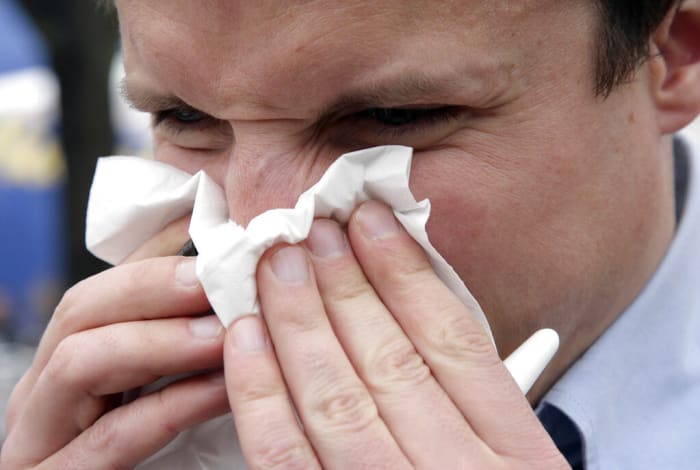 Red eyes, sore throat, headaches? Welcome to fall allergy season in Houston