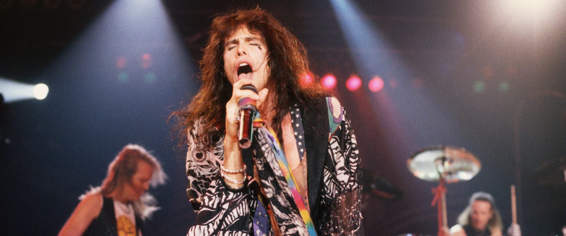 3 Nostalgic Rock Songs From 1975 That Will Never Get Old