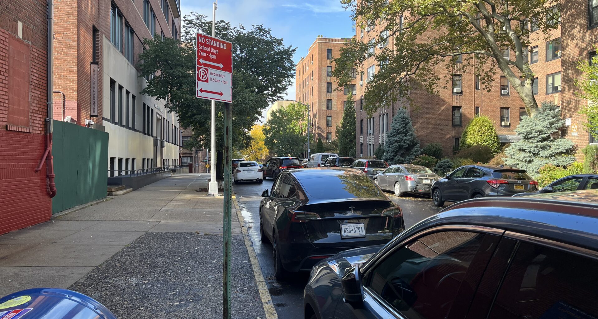 DOT Warns City Council Against Letting Taxis Park in Loading Zones