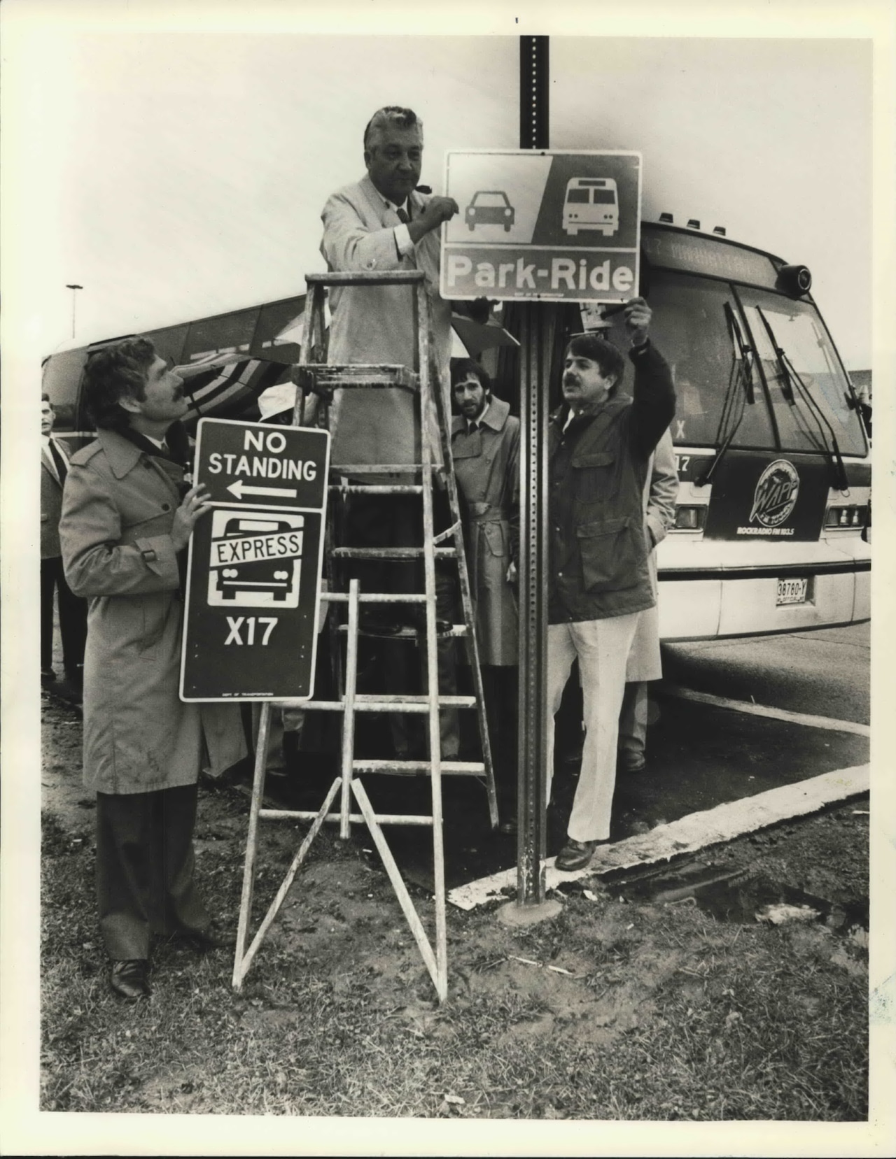 Vintage photos of buses on Staten Island