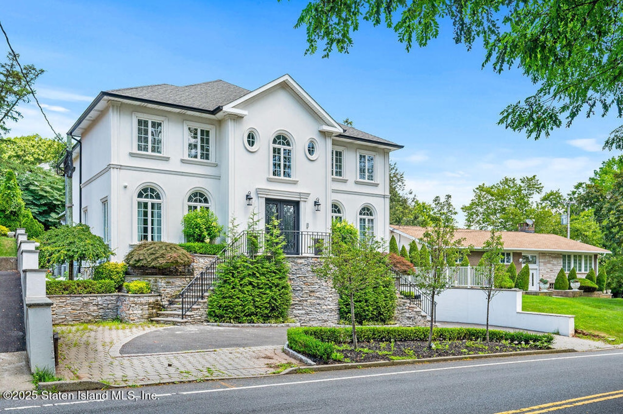 Staten Island Home of the Week: This $2.58M residence has the perfect balance of luxury and livability