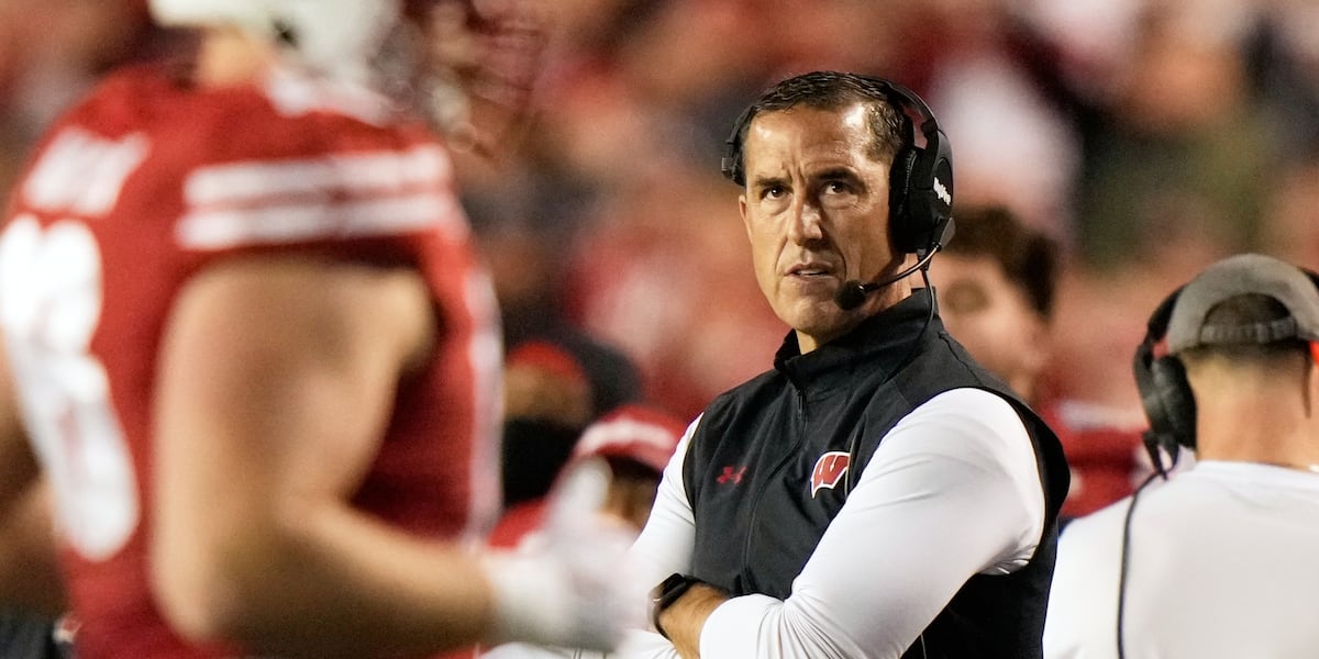 Wisconsin QB Edwards’ status is uncertain against No. 19 Alabama