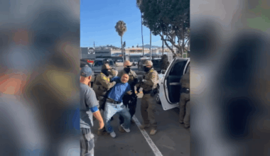 Masked Border Patrol agents detain people at Hollywood Home Depot – NBC Los Angeles