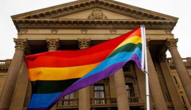Alberta to use notwithstanding clause on its 3 transgender laws: memo