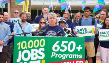 Thousands of Ontario public college staff on brink of strike as deadline ticks closer