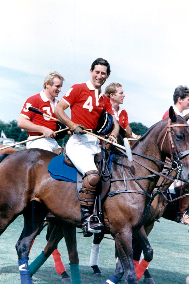 Prince Charles plays polo in Oak Brook on Sept. 5, 1986. (Bob Fila/Chicago Tribune)