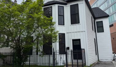 Residential property near Wrigley Field sells for $1.15M