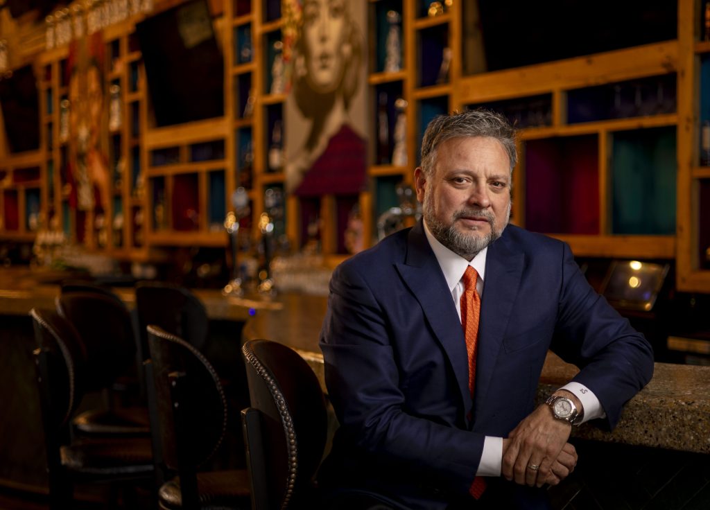 Backlash against pro-Trump Chicago restauranteur ensnares daughter