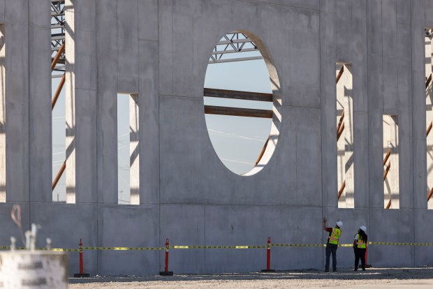 Construction continues on a new practice facility for the Chicago Sky on Wednesday, Sept. 17, 2025, at the Wintrust Sports Complex in Bedford Park. (Brian Cassella/Chicago Tribune)