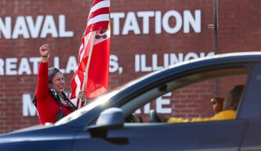 Chicago suburbs join opposition to Donald Trump's ICE blitz