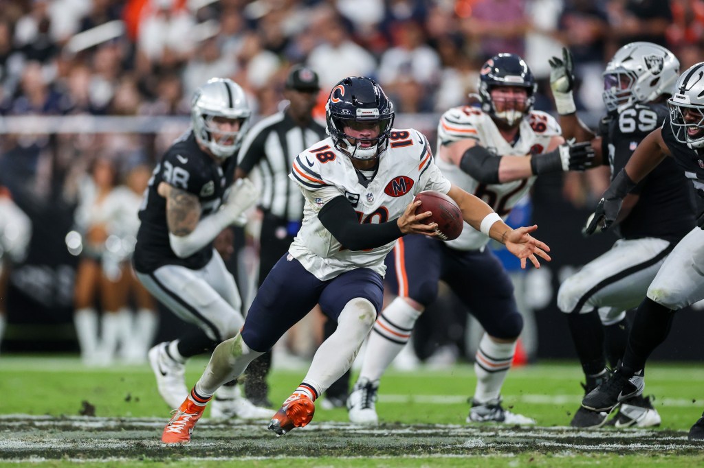 Caleb Williams leads game-winning drive against Raiders