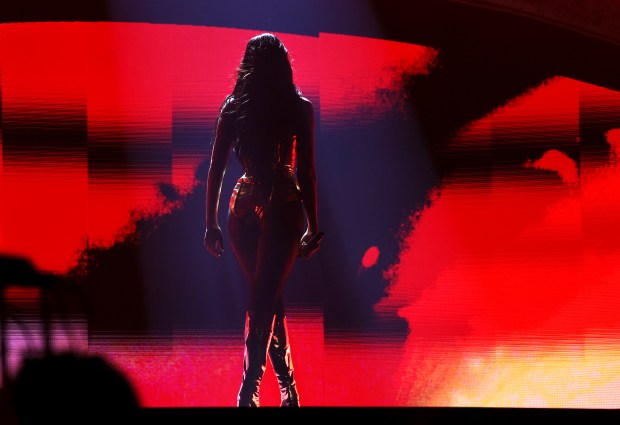 Dua Lipa performs at the United Center in Chicago on Sept. 5, 2025. (Chris Sweda/Chicago Tribune)