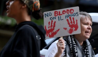 Chicago protesters demand Illinois divest from Israel bonds