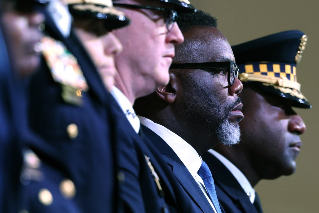 Trump, ICE target Chicago police for recruitment