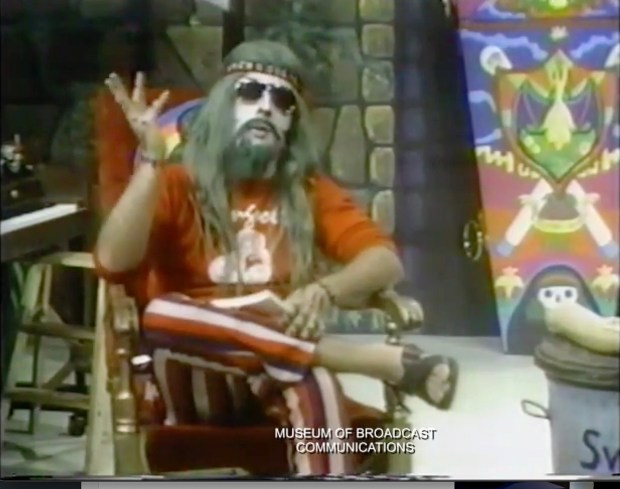 An image from video of the original Svengoolie hosting "Screaming Yellow Theater" circa 1971. His real name was Jerry G. Bishop, at Chicago TV and radio personality, and staff announcer at Channel 32. (YouTube)