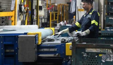 Will Canada avoid a recession? Here’s what economists say - National