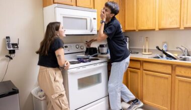 Colleges Teach Students Healthy Eating, Cooking Habits