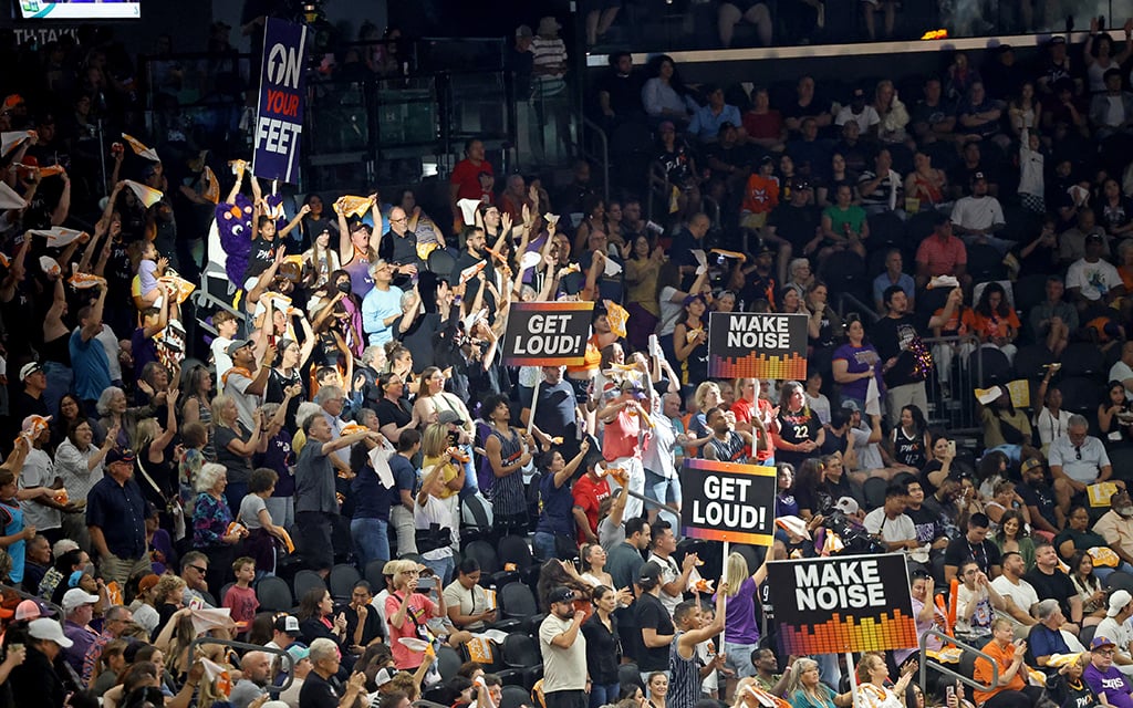 Phoenix Mercury return to PHX Arena, forcing an ‘S.O.S’ for Jonas Brothers fans