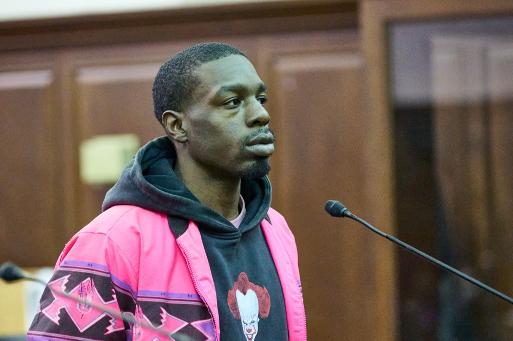 Off-duty NYPD cop shoved onto NYC subway tracks nearly killed by oncoming train: prosecutors