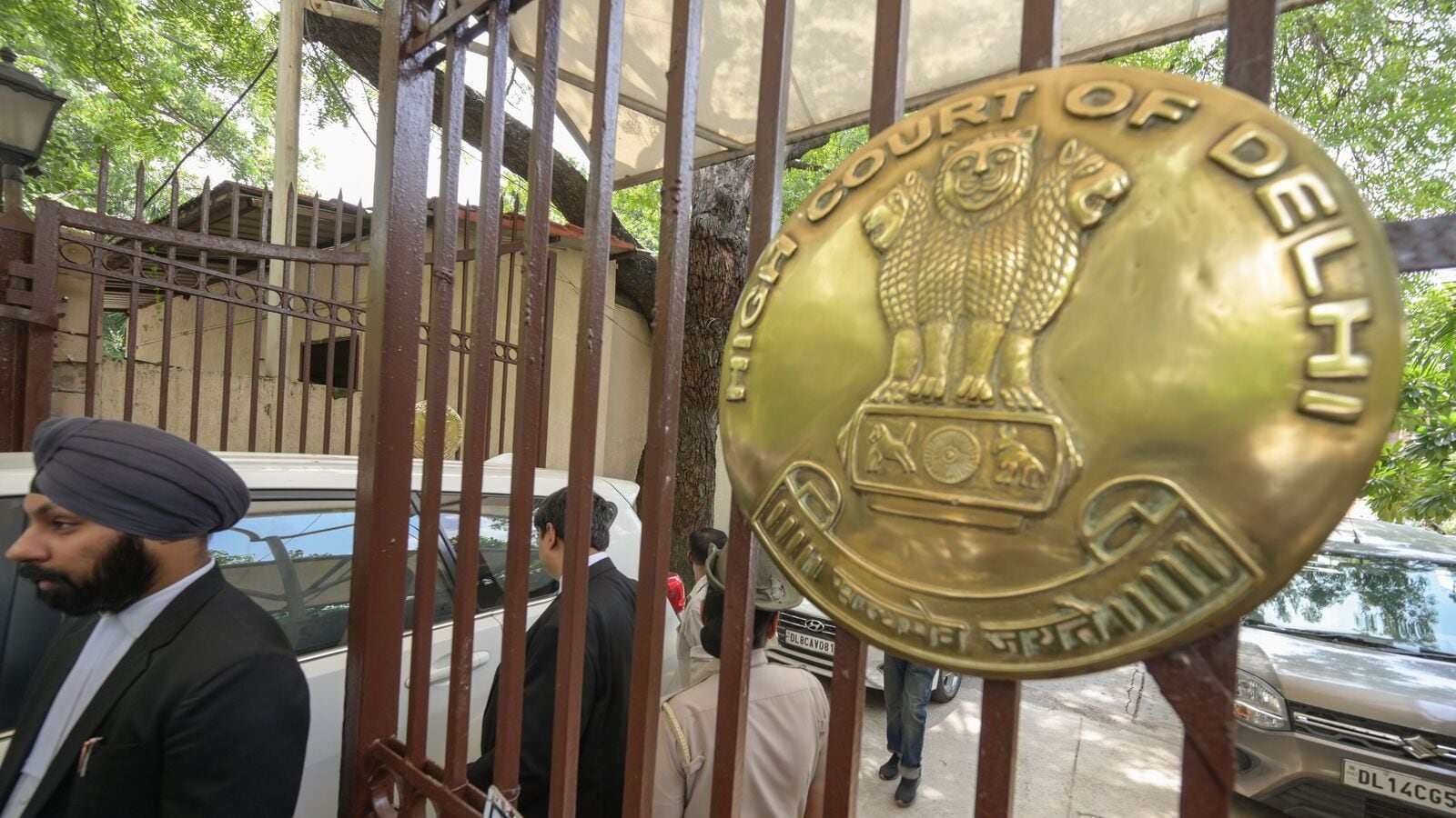 Delhi HC removes Mandhira Kapur from Sunjay Kapur will case following widow’s plea