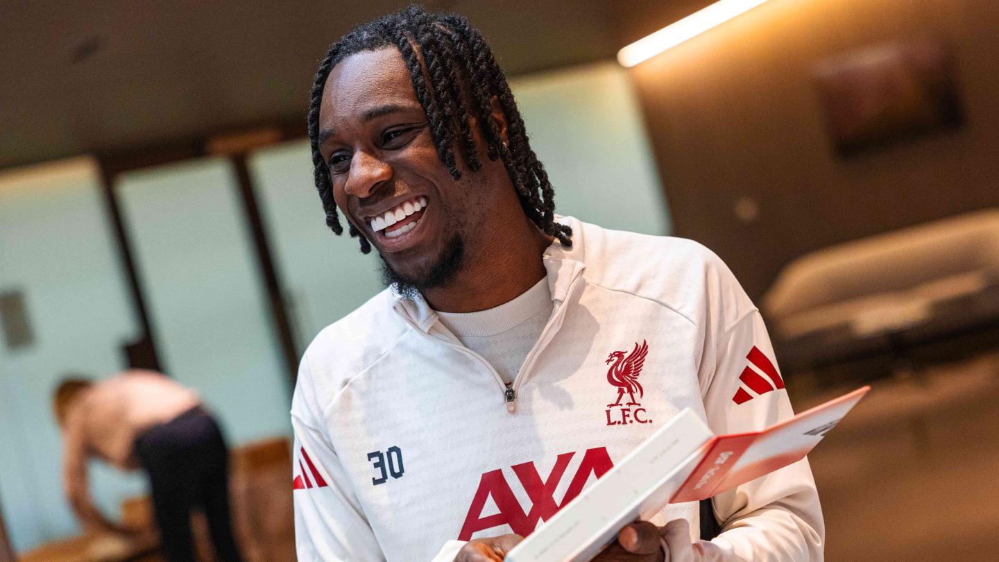 Photos: Liverpool squad unbox EA SPORTS FC 26 ratings