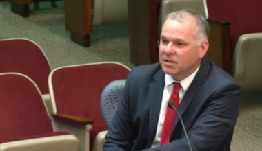 Phoenix rehires former city manager Ed Zuercher in close vote