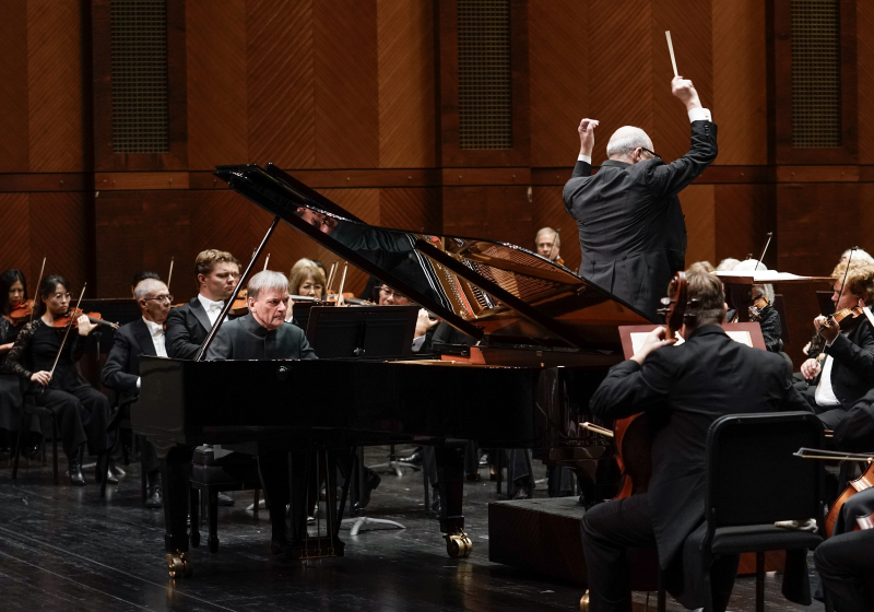Stephen Hough performs Grieg's 'Piano Concerto in A minor' with Robert Spano and the Fort Worth Symphony Orchestra. (credit: Karen Almond)
