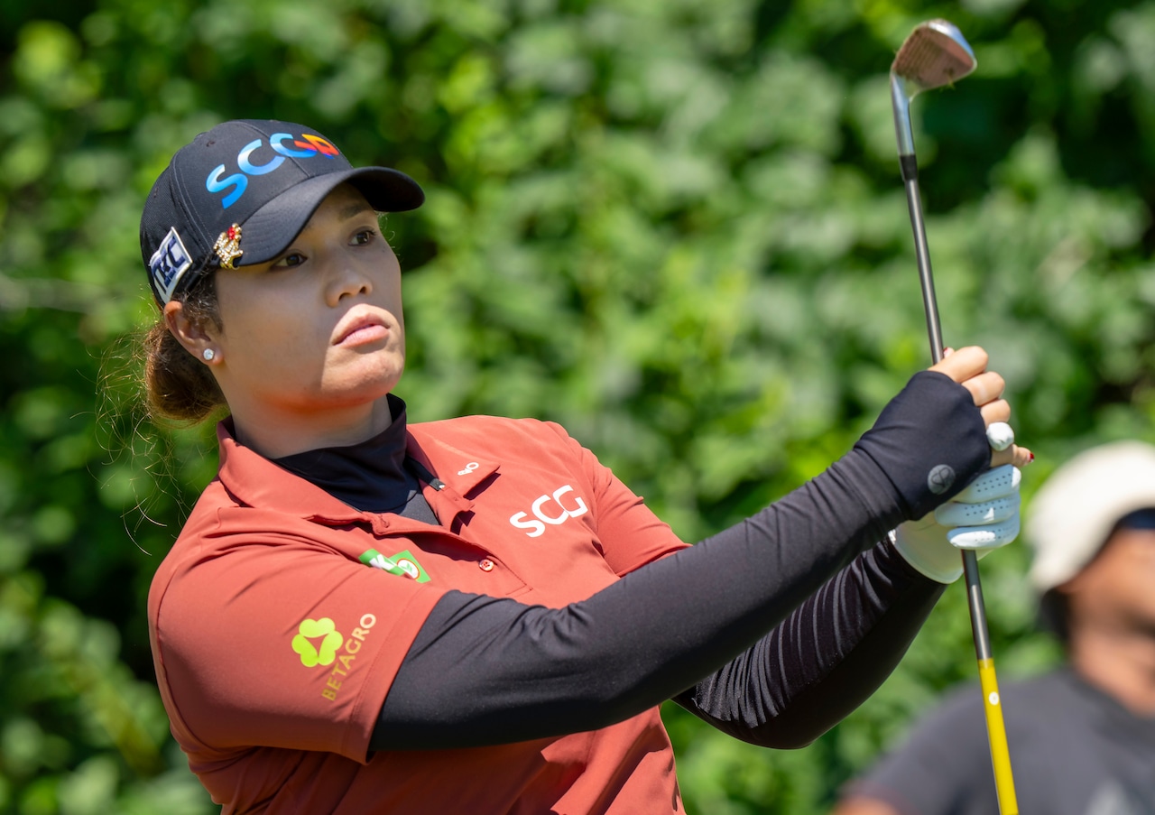 Former No. 1 world-ranked women’s golfer hits hole-in-one at FM Championship