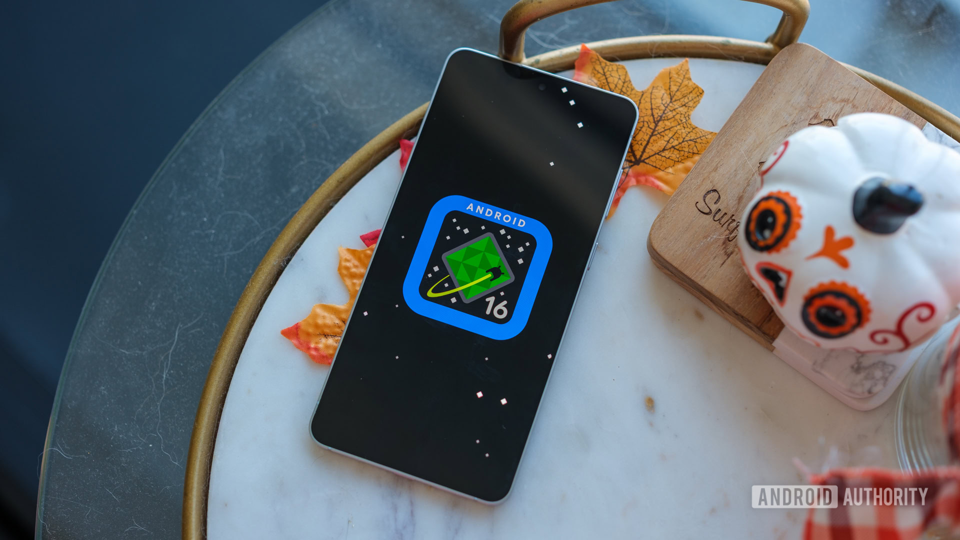 Galaxy S25 Edge One UI 8 easter egg laying down
