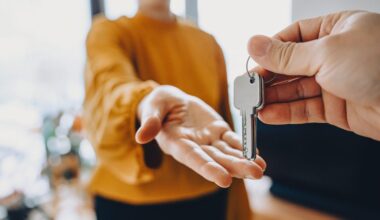 The 'Godfather of Financial Independence' says young people should do two things to build wealth—and it's not buying a house, which is 'silly'