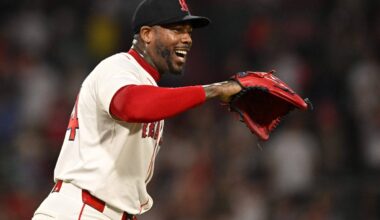 Red Sox, Aroldis Chapman agree to 1-year contract extension