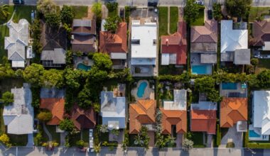 Mortgage rates plunge on Fed rate cut hopes, and many lenders may quote in the high 5% range