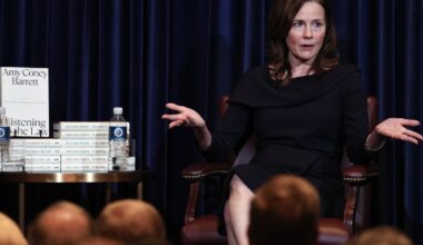 Supreme Court Justice Amy Coney Barrett visits Yorba Linda – NBC Los Angeles