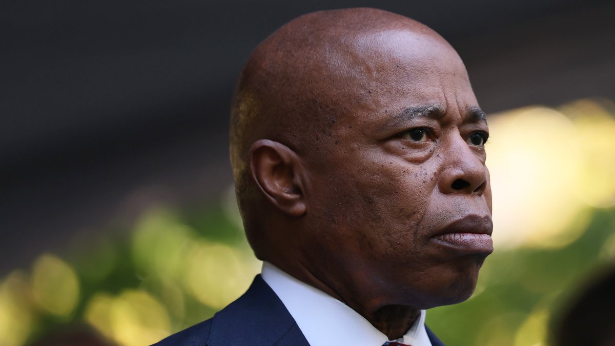 Eric Adams responds to staying in N.Y. mayoral race – NBC New York