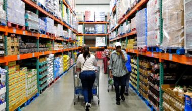 The U.S. economy is running even hotter than previously thought, and GDP growth could reach 4% in Q3