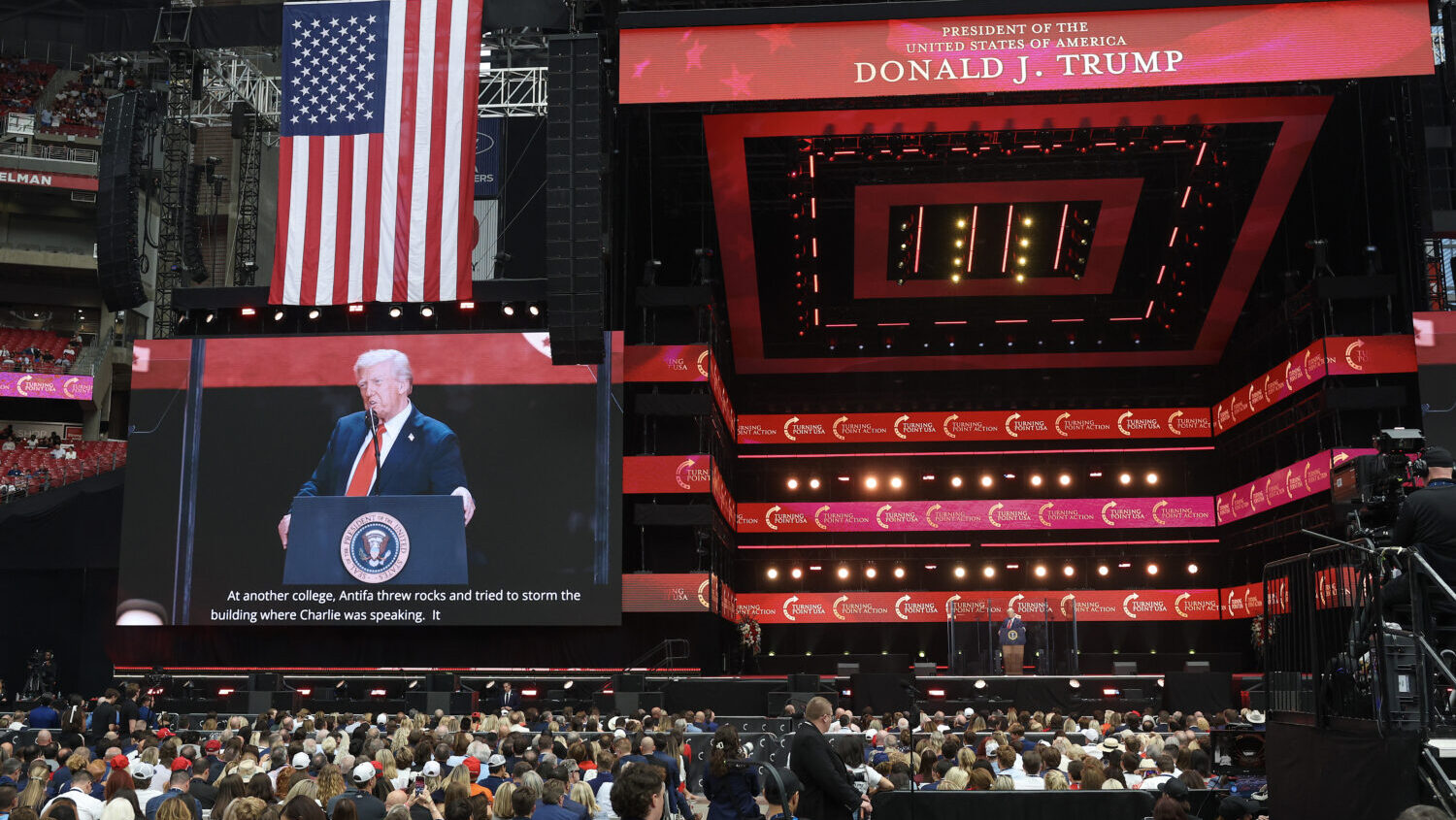 GLENDALE, ARIZONA - SEPTEMBER 21: U.S. President Donald Trump speaks during the memorial service fo...