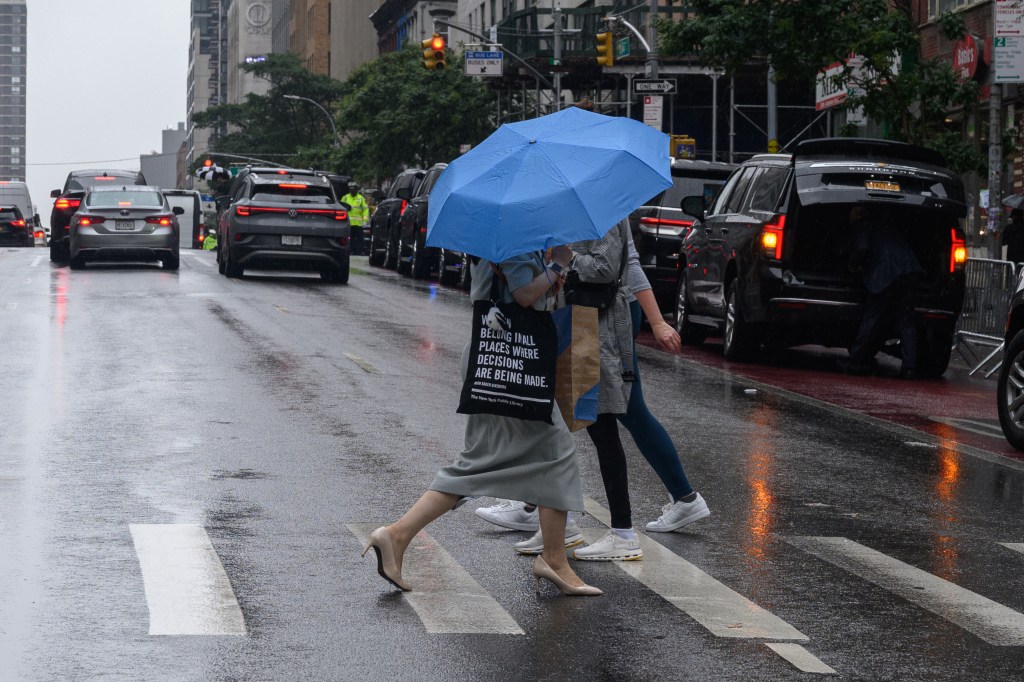 Heavy rain, thunderstorms and possible tornadoes in forecast for NYC