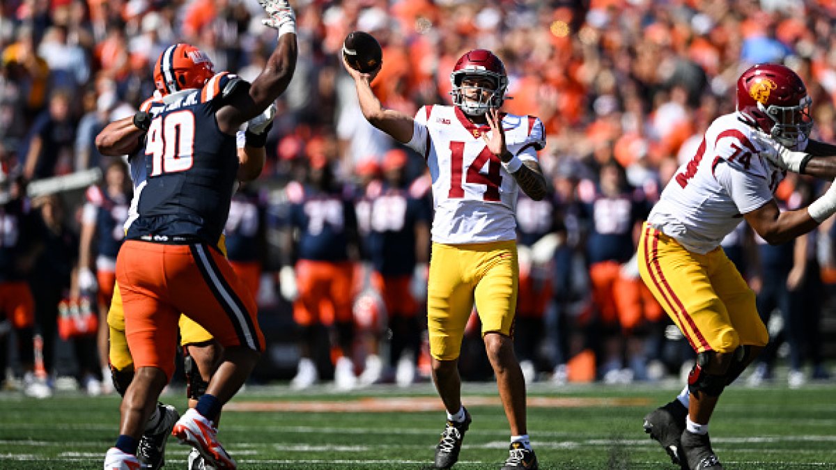 Altmyer and Olano help No. 23 Illinois edge No. 21 Southern California 34-32 – NBC Los Angeles