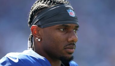 New York Giants WR Malik Nabers carted off with leg injury vs. Chargers